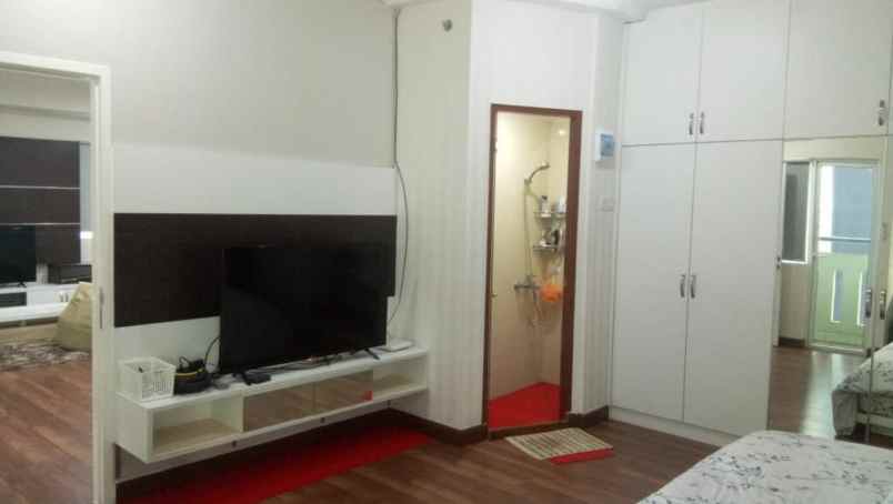 sewa apartemen murah green pramuka city full furnished