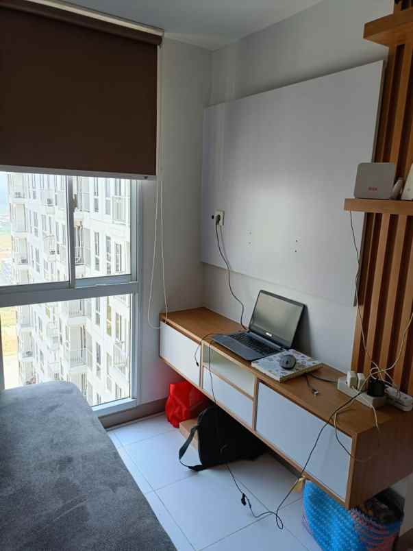 sewa apartemen semi furnished tokyo tower fuji pik2