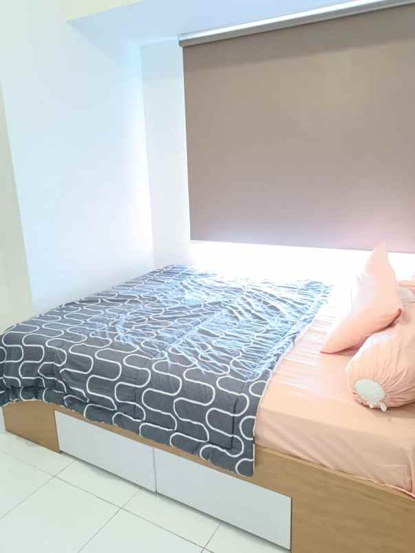 sewa apartemen semi furnished tokyo tower fuji pik2