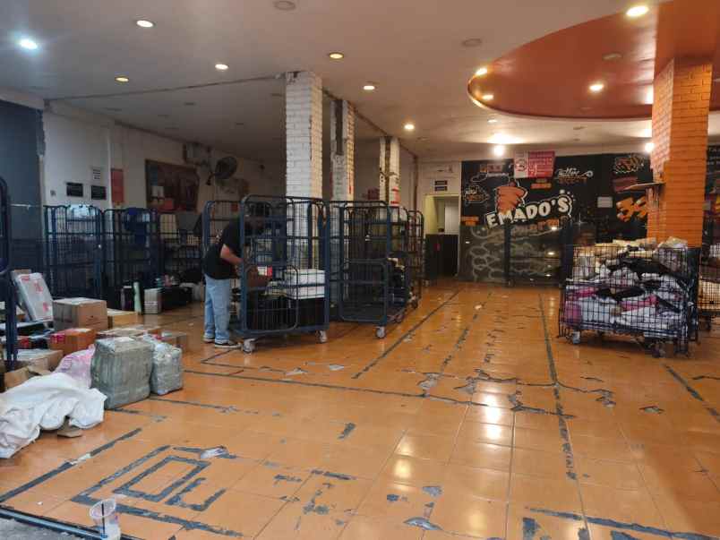 sewa jual cafe dan ruko di ciputat raya cireundeu