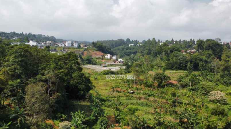 tanah dengan view bagus dan aliran mata air