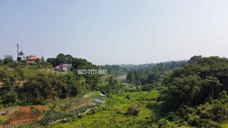 tanah dengan view bagus dan aliran mata air