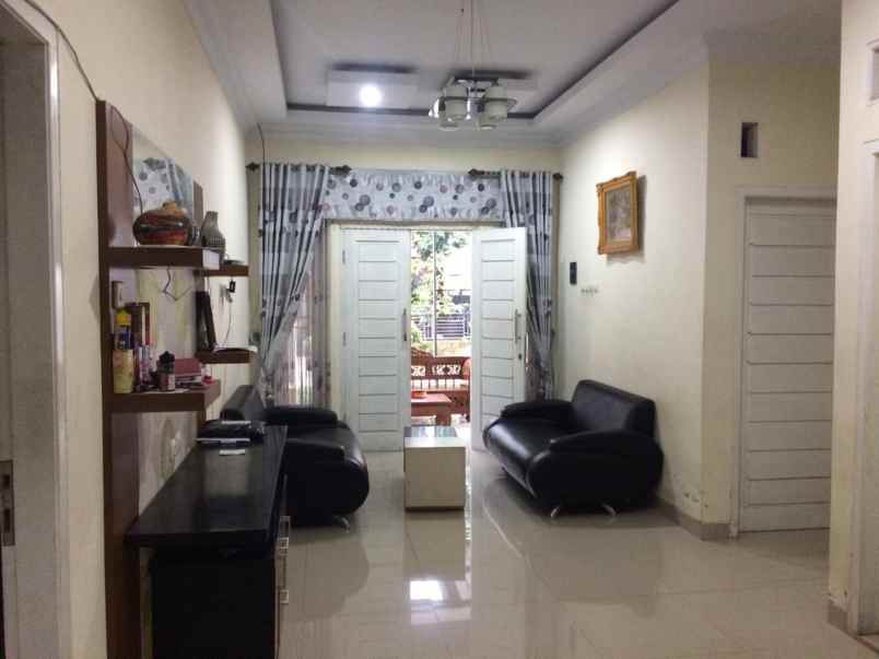 unit rumah induk dan kost exclusive 50 meter dari uii