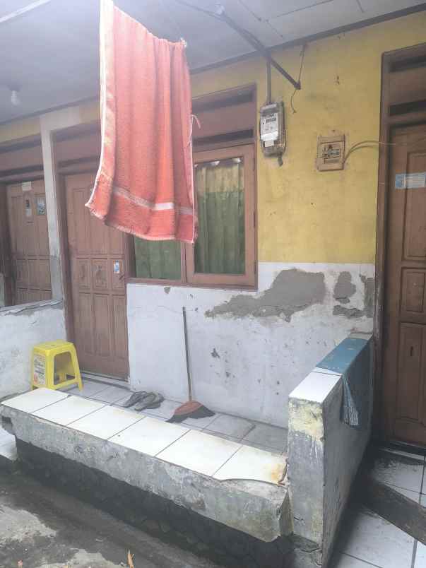 10 pintu kosan di karawaci tangerang dekat rs hermina