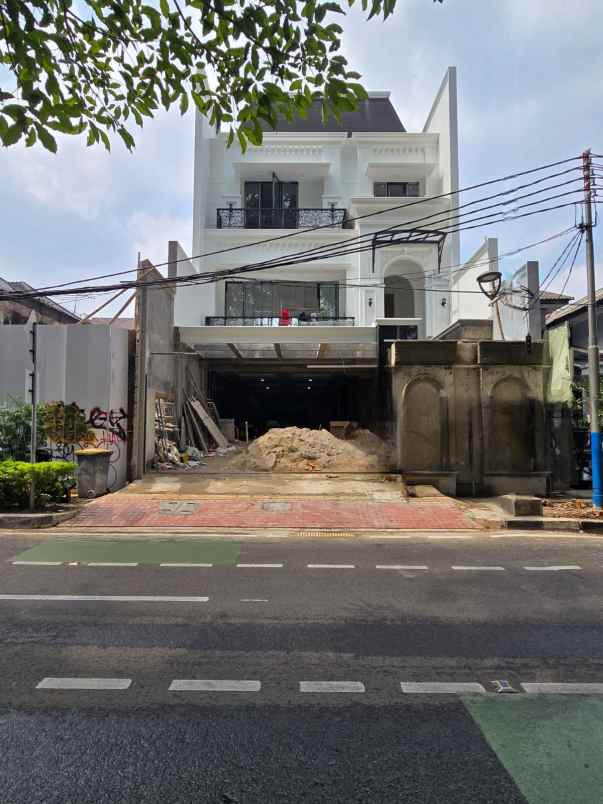 brand new classic modern house tebet jakarta selatan