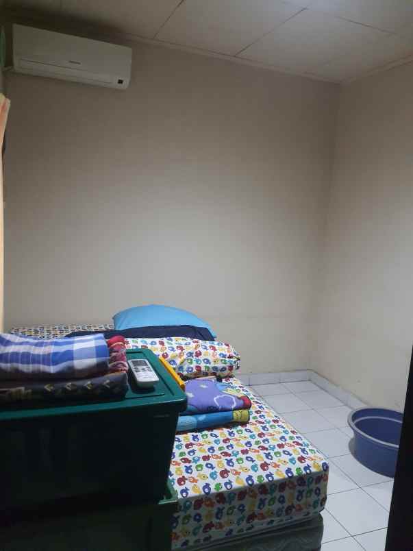 di jual rumah di sektor 5 bintaro