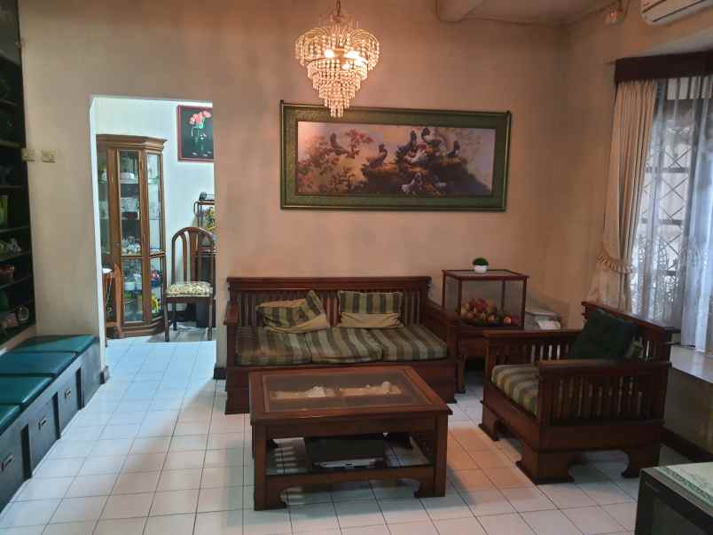 di jual rumah di sektor 5 bintaro