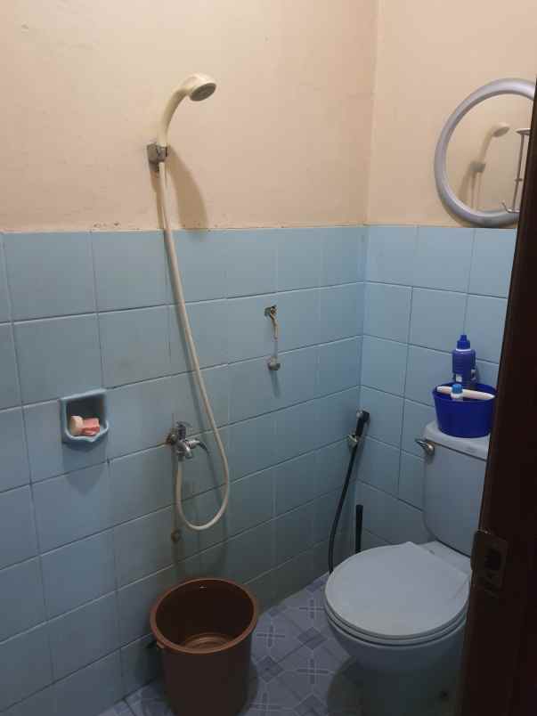 di jual rumah di sektor 5 bintaro