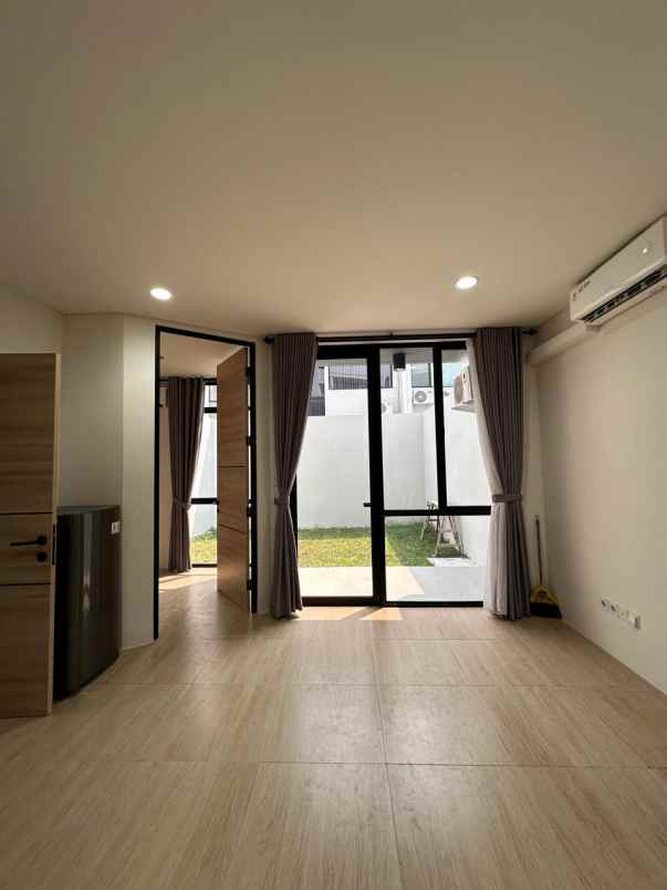 di sewakan cluster cendana spark lippo cikarang