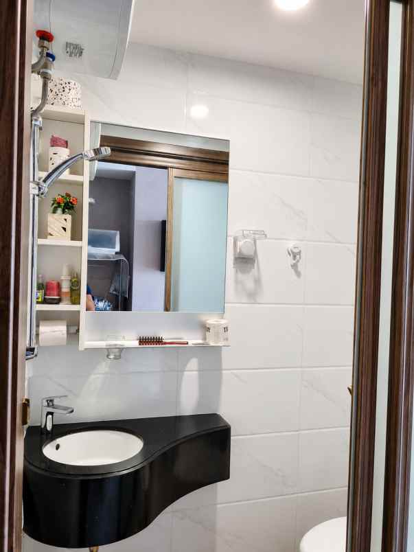 dijual apartemen jl letjen s parman slipi