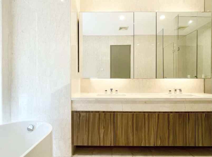 dijual apartemen jln senopati raya