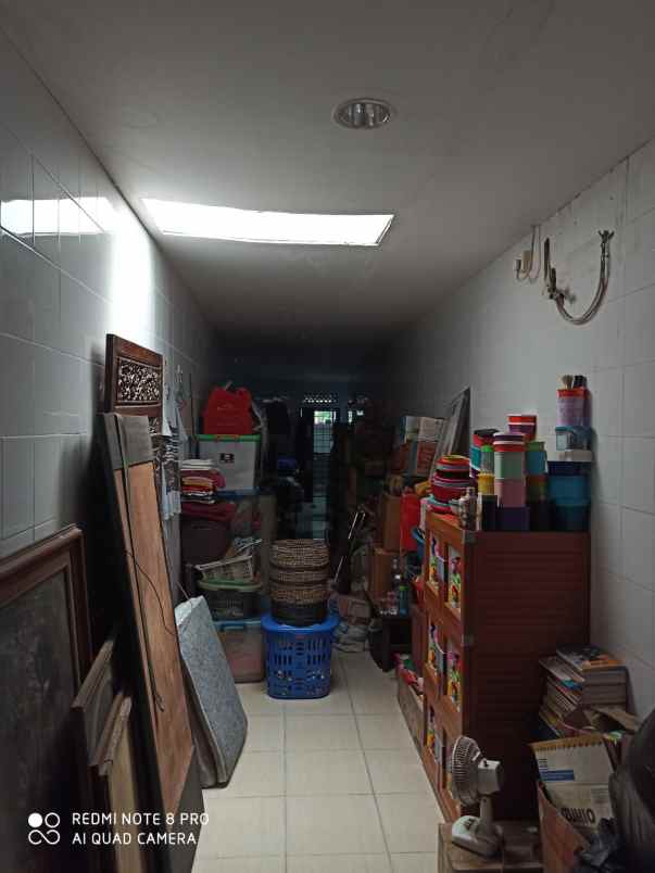 dijual cepat rumah standart di taman sari bisa nego