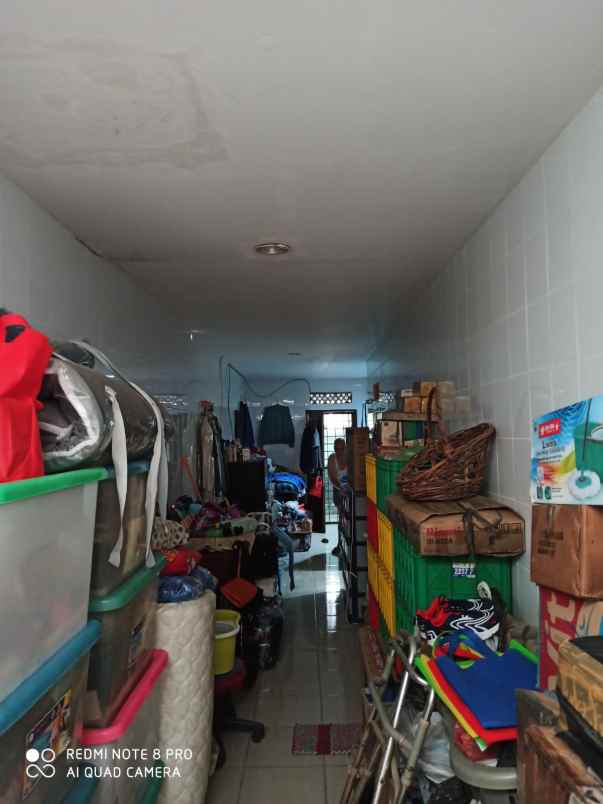 dijual cepat rumah standart di taman sari bisa nego