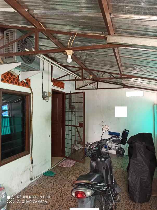 dijual cepat rumah standart di taman sari bisa nego
