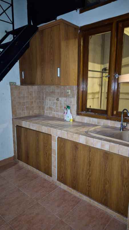 dijual cepat yang unit rumah pesona khayangan depok