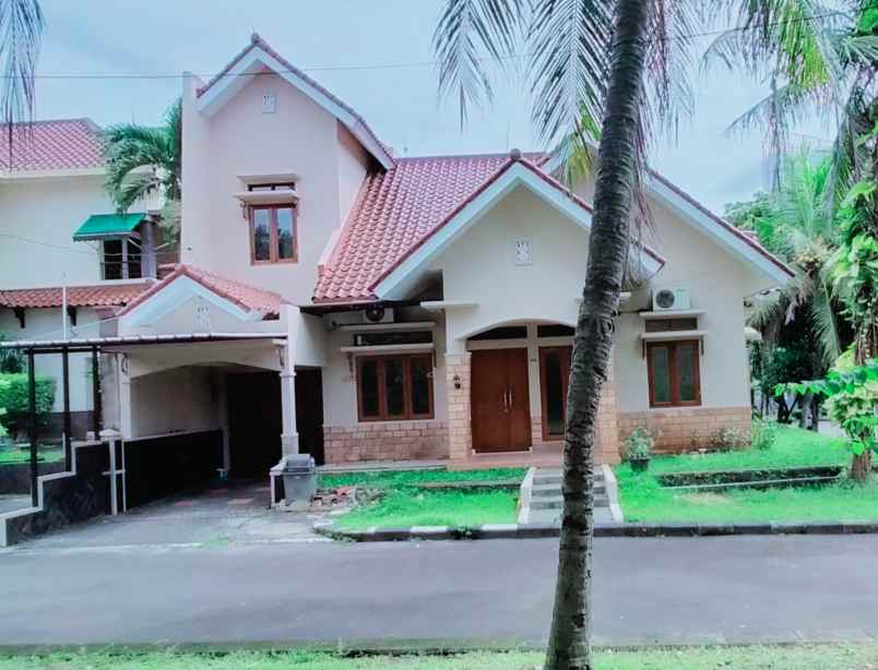 dijual cepat yang unit rumah pesona khayangan depok