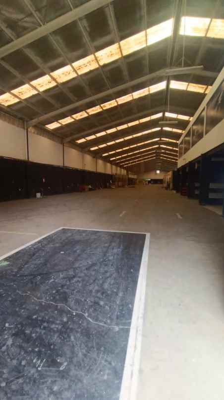 dijual gudang di taman tekno bsd tangerang