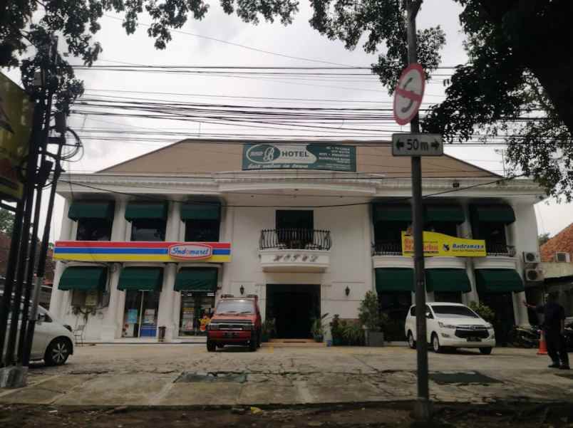 dijual hotel jalan supratman no 23 cihapit bandung