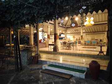 dijual hotel luas tanah 7090 m2 di yogyakarta