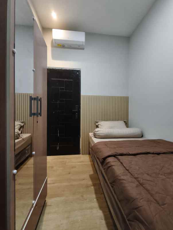 dijual kost binong karawaci