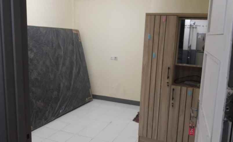 dijual kost jl krekot jaya pasar baru