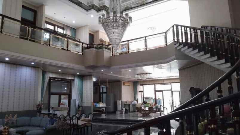 dijual ruko gudang kantor jl dr ir h soekarno