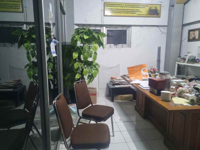 dijual ruko gudang kantor mantrijeron