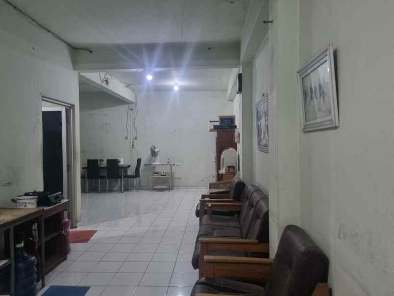 dijual ruko gudang kantor mantrijeron