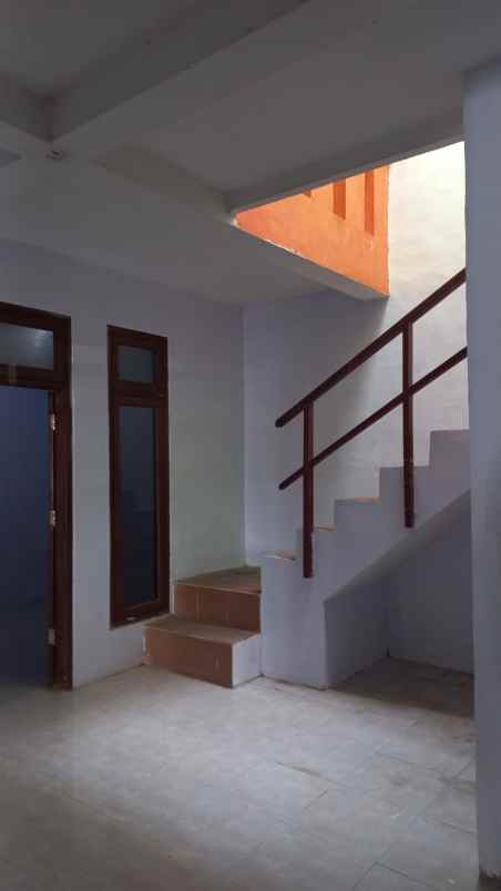 dijual rumah 1 5 lantai lokasi sawojajar 2 malang