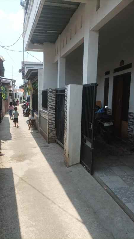 dijual rumah 2lt strategis di sukmajaya depok