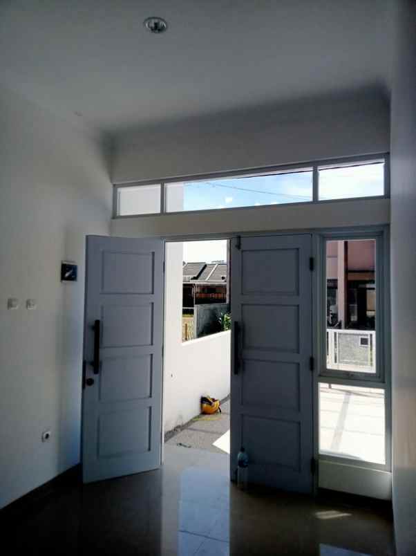 dijual rumah arcamanik cisaranten bandung