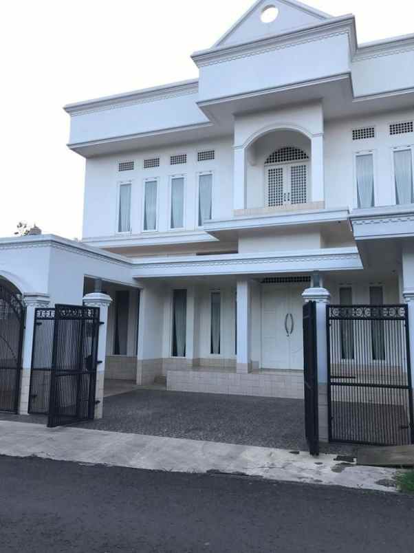 dijual rumah awiligar cigadung