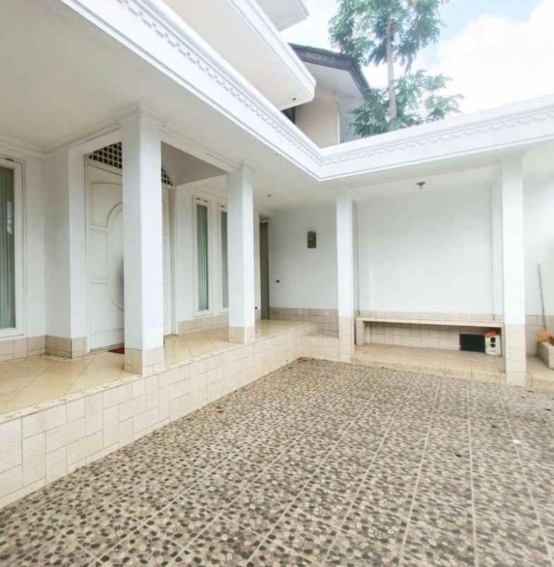 dijual rumah awiligar cigadung