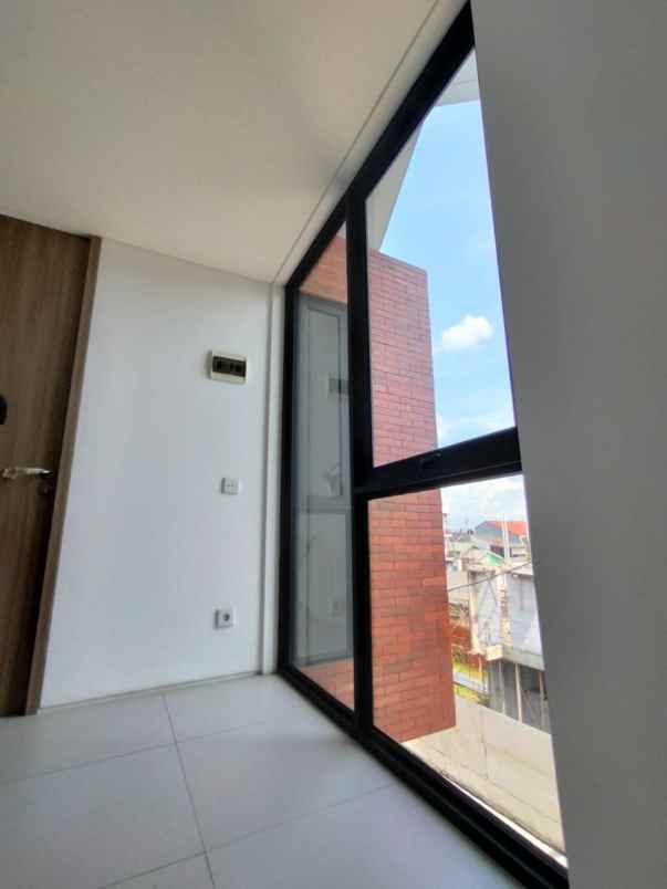 dijual rumah bintaro tangerang selatan