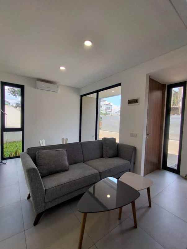 dijual rumah bintaro tangerang selatan