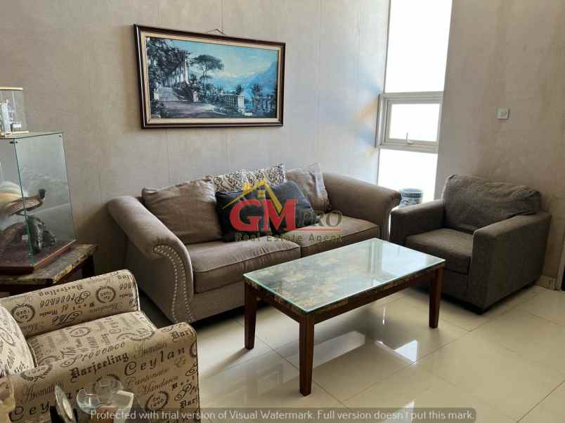 dijual rumah buah batu regency