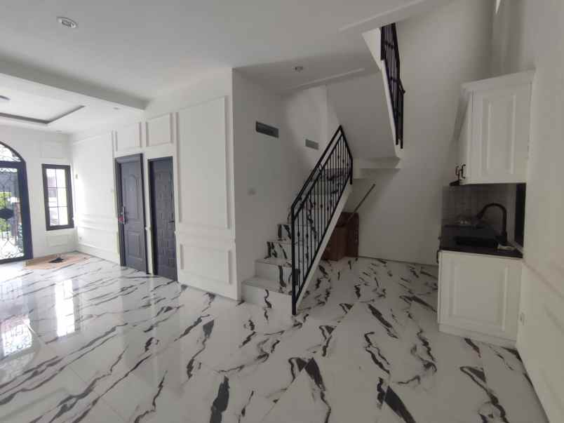 dijual rumah buahbatu