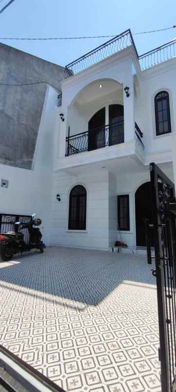 dijual rumah buahbatu