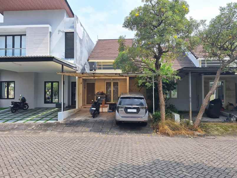 dijual rumah bukit palma