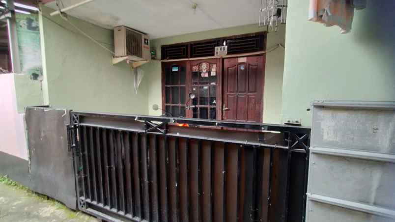 dijual rumah cakra limo cinere depok