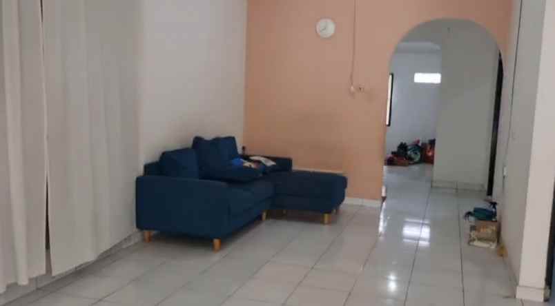 dijual rumah cantik dalam komplek di cimanggis depok