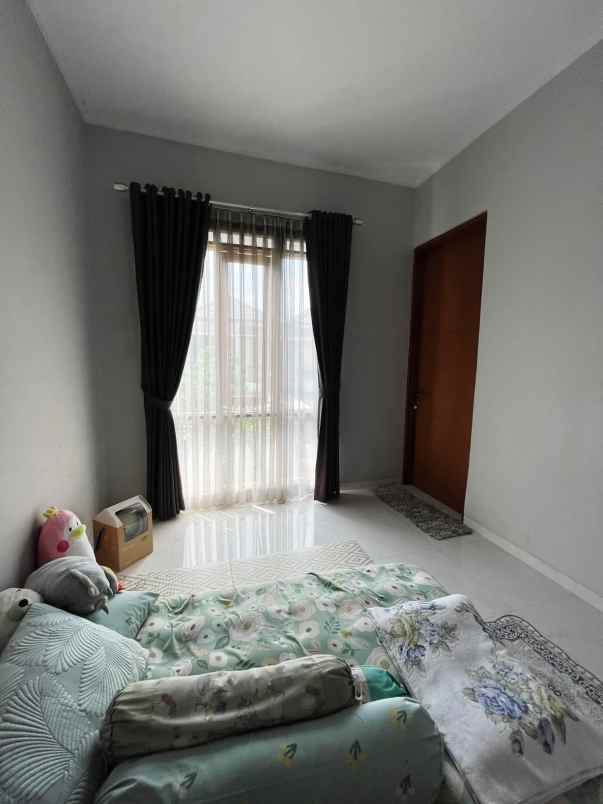 dijual rumah cherryfield cluster crista