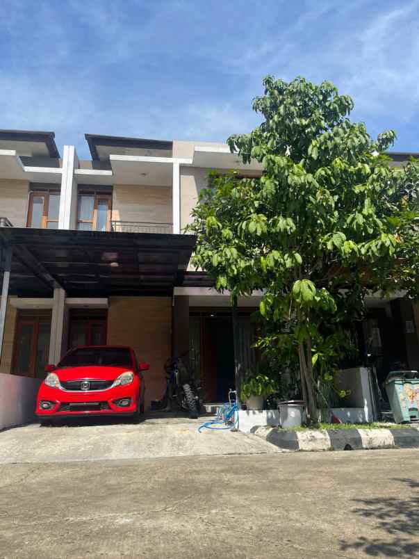 dijual rumah cherryfield cluster crista