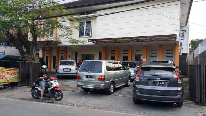 dijual rumah cikutra