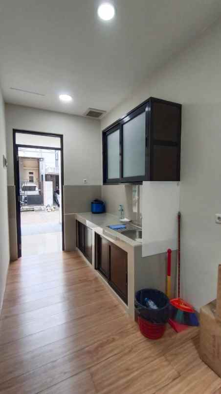 dijual rumah citraland taman puspa raya