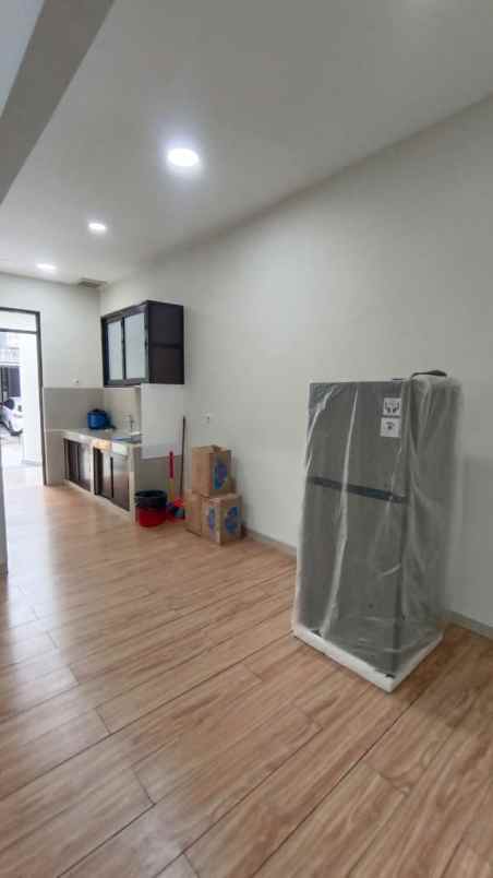 dijual rumah citraland taman puspa raya