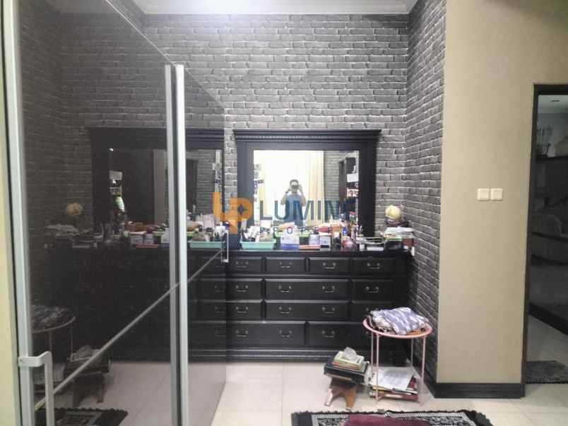 dijual rumah ciwaruga kabupaten bandung