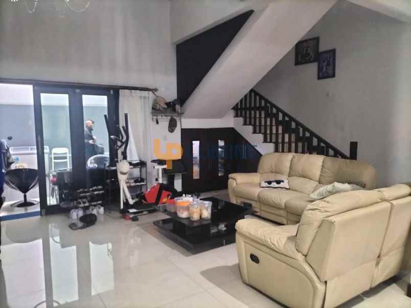 dijual rumah ciwaruga kabupaten bandung