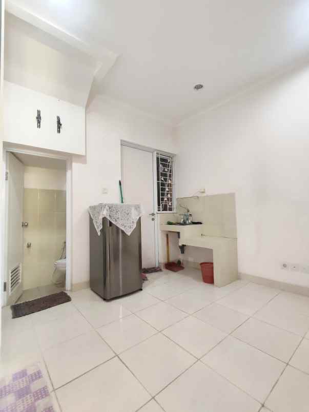 dijual rumah cluster amarillo