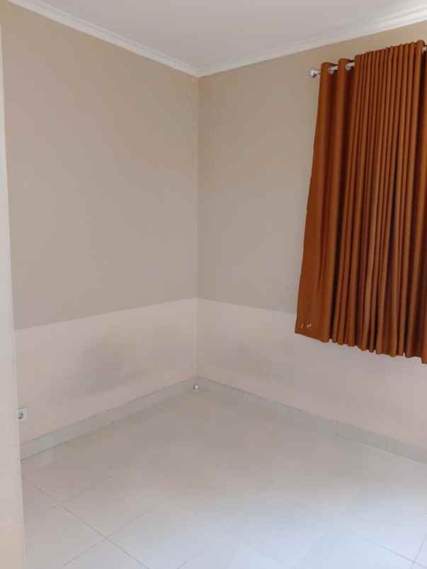 dijual rumah cluster amarillo